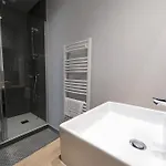 Villa Pour 11 Personnes Avec Piscine Au Calme *